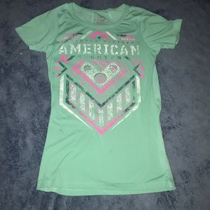 Cute t shirt in great condition!